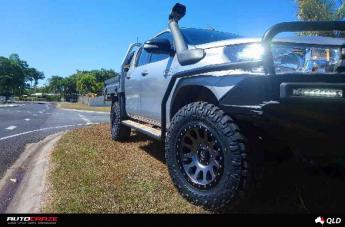 TOYOTA HILUX N80 4WD VECTOR MATTE GUN METAL
